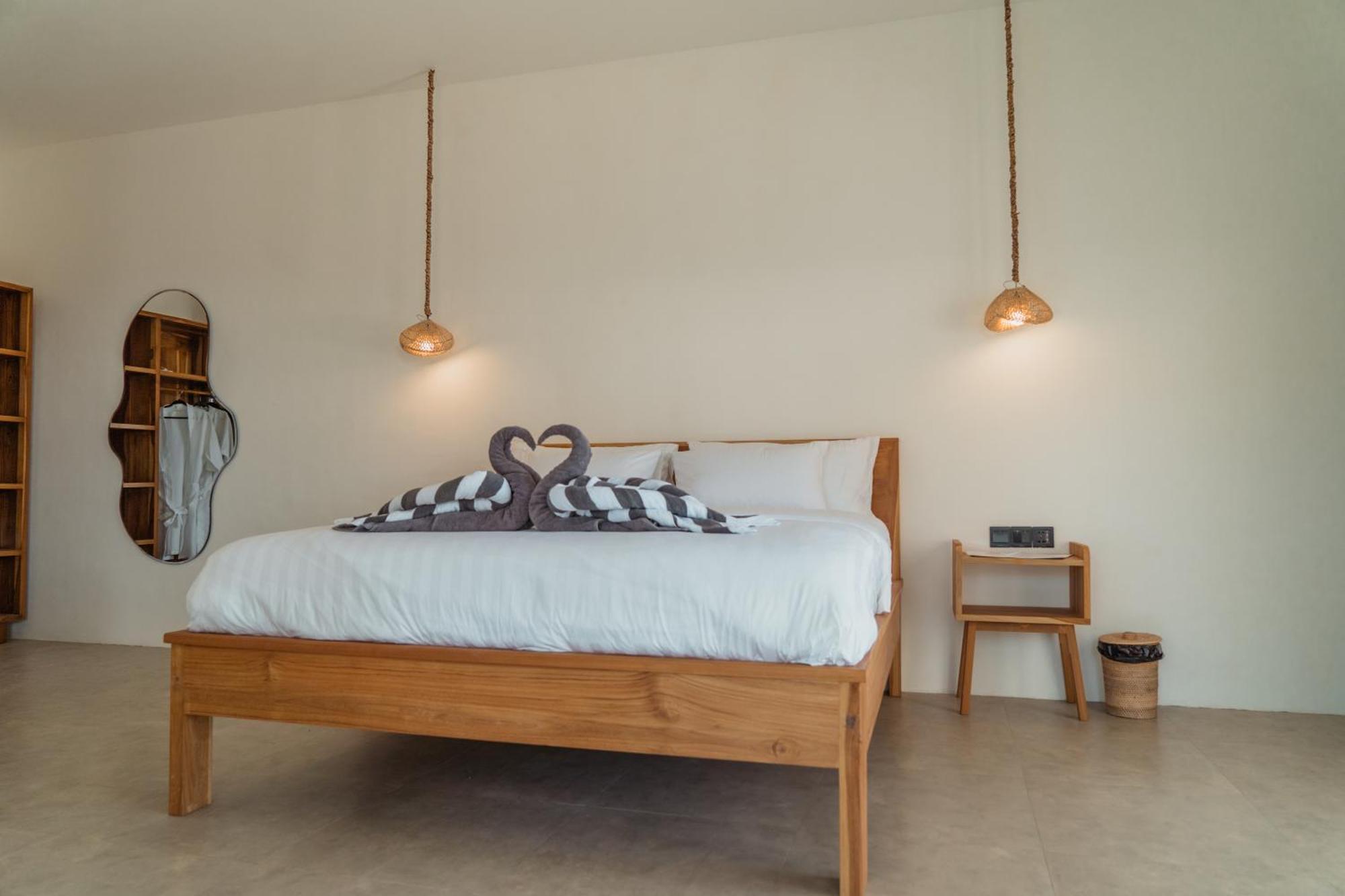 Sunscape Villa - Beachfront And Private Pool Gili Air Zewnętrze zdjęcie
